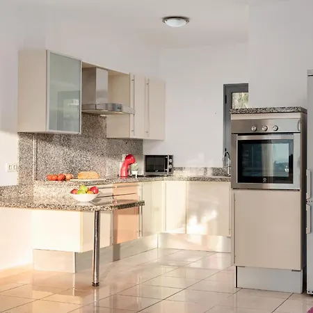 3 Bed With 3 En-Suite Bath Half Open Villa, Airco And Perfect Wifi Адехе