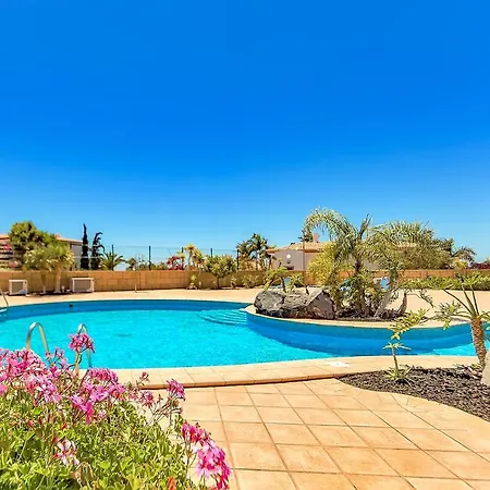3 Bed With 3 En-Suite Bath Half Open Villa, Airco And Perfect Wifi Semesterbostad Costa Adeje (Tenerife)