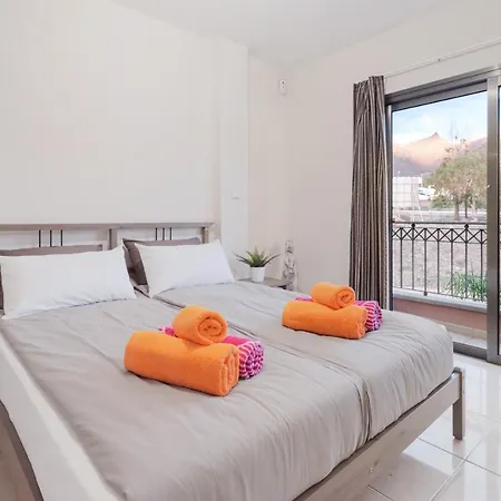 3 Bed With 3 En-Suite Bath Half Open Villa, Airco And Perfect Wifi Costa Adeje (Tenerife)