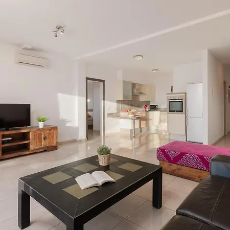 Semesterbostad 3 Bed With 3 En-Suite Bath Half Open Villa, Airco And Perfect Wifi Costa Adeje (Tenerife)