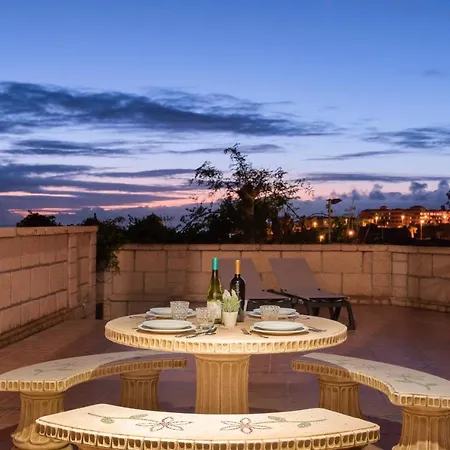 3 Bed With 3 En-Suite Bath Half Open Villa, Airco And Perfect Wifi Semesterbostad *